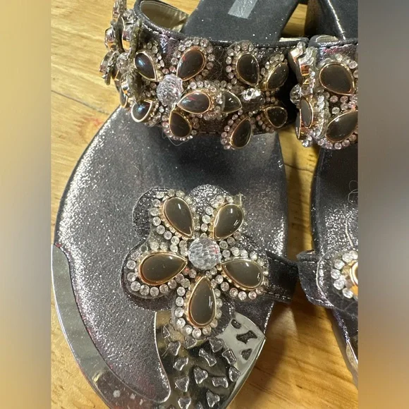 Ladies Sandals - Picture 4 of 8